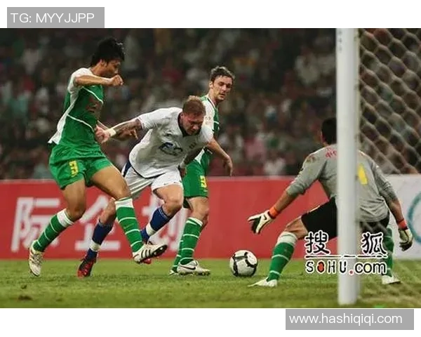 深圳足球队包夹战术解析与其在比赛中的应用探讨